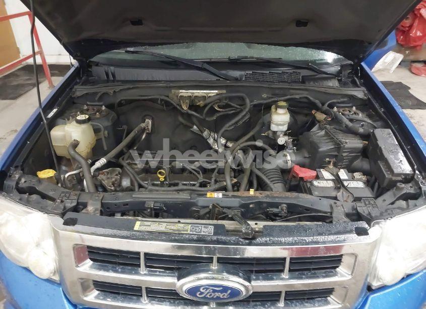 Photo 10 of 2011 Ford Escape XLT (VIN 1FMCU9D71BKA73068)
