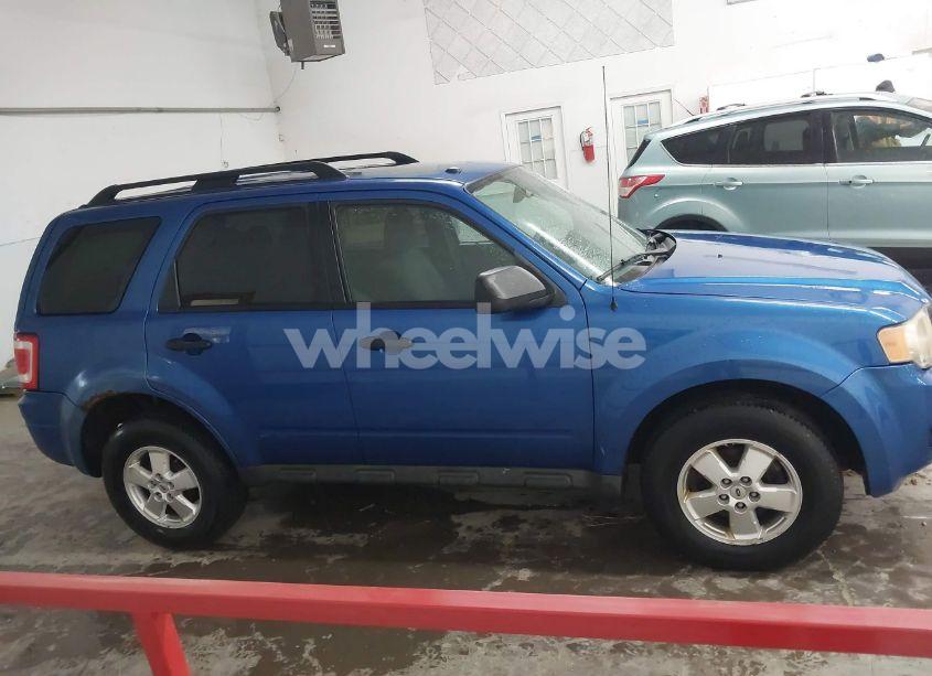 Photo 13 of 2011 Ford Escape XLT (VIN 1FMCU9D71BKA73068)