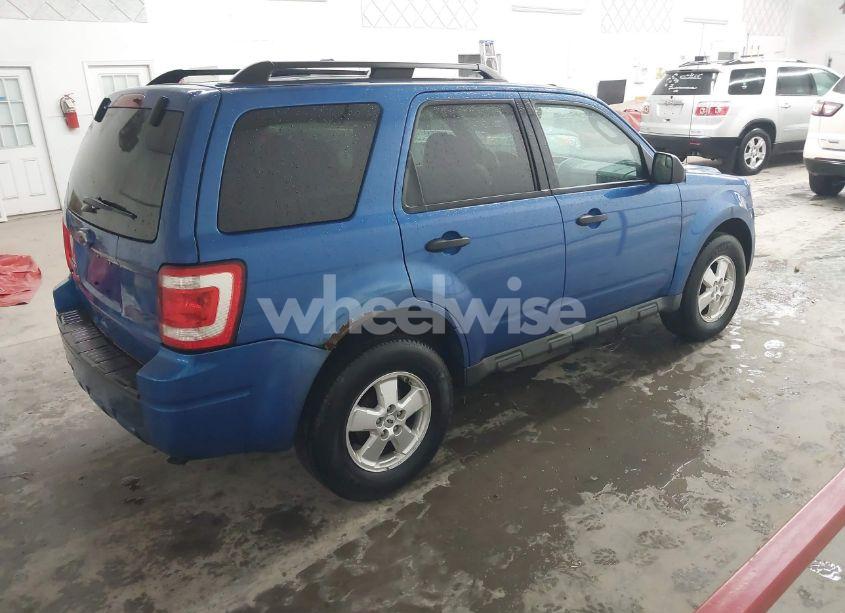 Photo 4 of 2011 Ford Escape XLT (VIN 1FMCU9D71BKA73068)