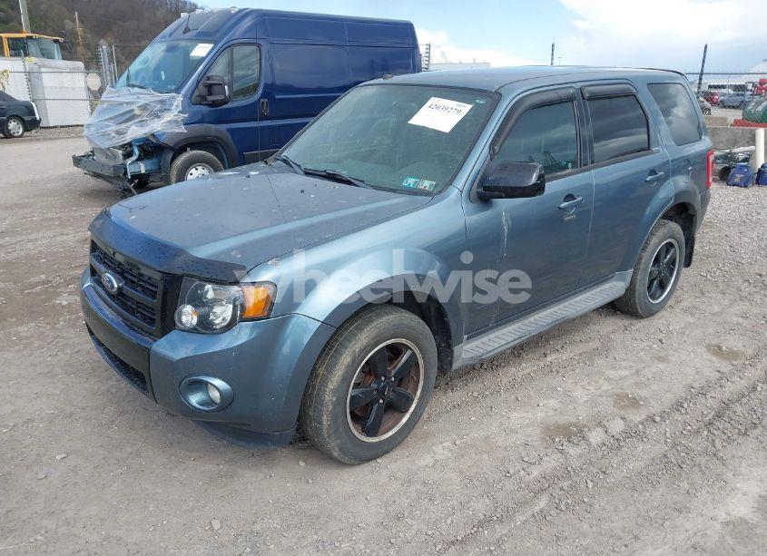 Photo 2 of 2012 Ford Escape XLT (VIN 1FMCU9D71CKA73489)