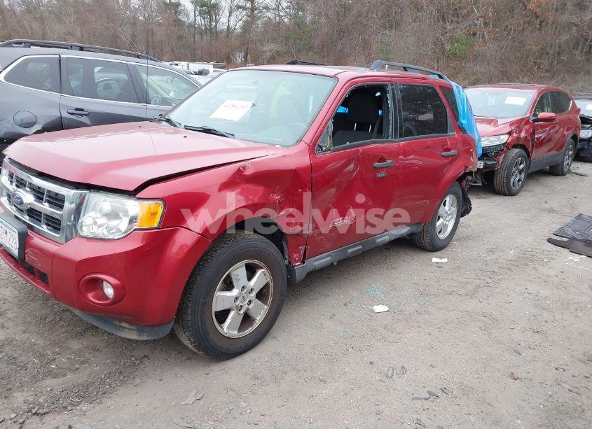 Photo 2 of 2012 Ford Escape XLT (VIN 1FMCU9D71CKB46988)