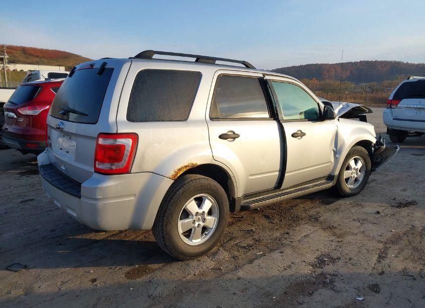 Photo 4 of 2012 Ford Escape XLT (VIN 1FMCU9D71CKB87203)