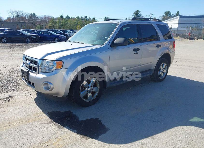 Photo 2 of 2012 Ford Escape XLT (VIN 1FMCU9D71CKC58576)