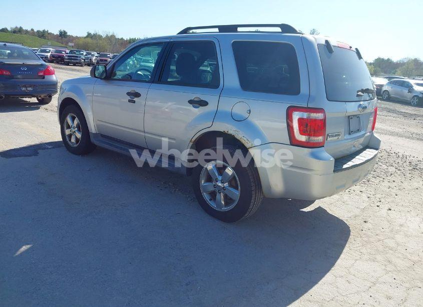 Photo 3 of 2012 Ford Escape XLT (VIN 1FMCU9D71CKC58576)