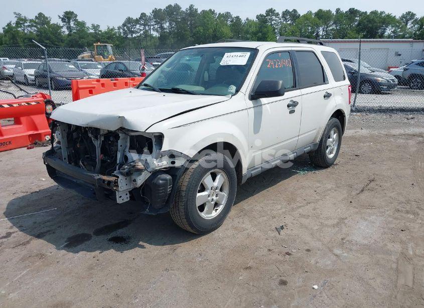 Photo 2 of 2012 Ford Escape XLT (VIN 1FMCU9D71CKC70985)