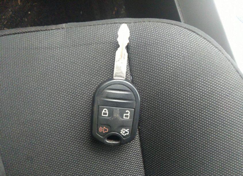 Photo 11 of 2012 Ford Escape XLT (VIN 1FMCU9D71CKC73871)