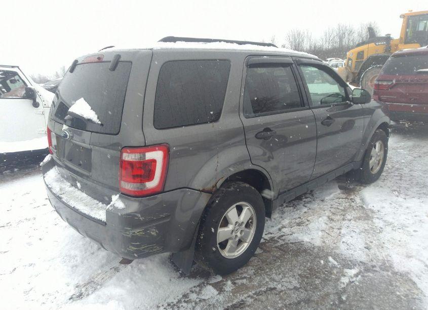 Photo 4 of 2012 Ford Escape XLT (VIN 1FMCU9D71CKC73871)