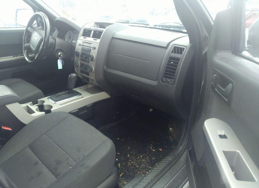 Photo 5 of 2012 Ford Escape XLT (VIN 1FMCU9D71CKC73871)