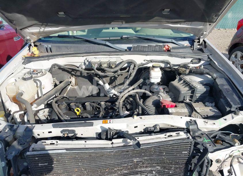 Photo 10 of 2010 Ford Escape XLT (VIN 1FMCU9D72AKC03826)