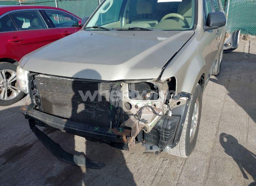 Photo 6 of 2010 Ford Escape XLT (VIN 1FMCU9D72AKC03826)