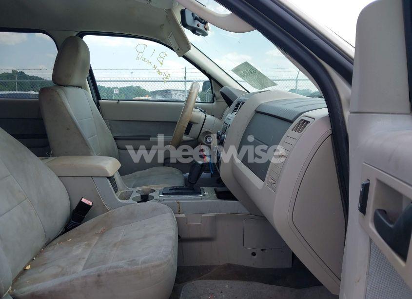 Photo 5 of 2010 Ford Escape XLT (VIN 1FMCU9D72AKC78719)