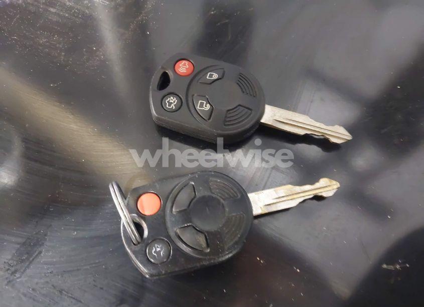 Photo 11 of 2010 Ford Escape XLT (VIN 1FMCU9D72AKD41544)