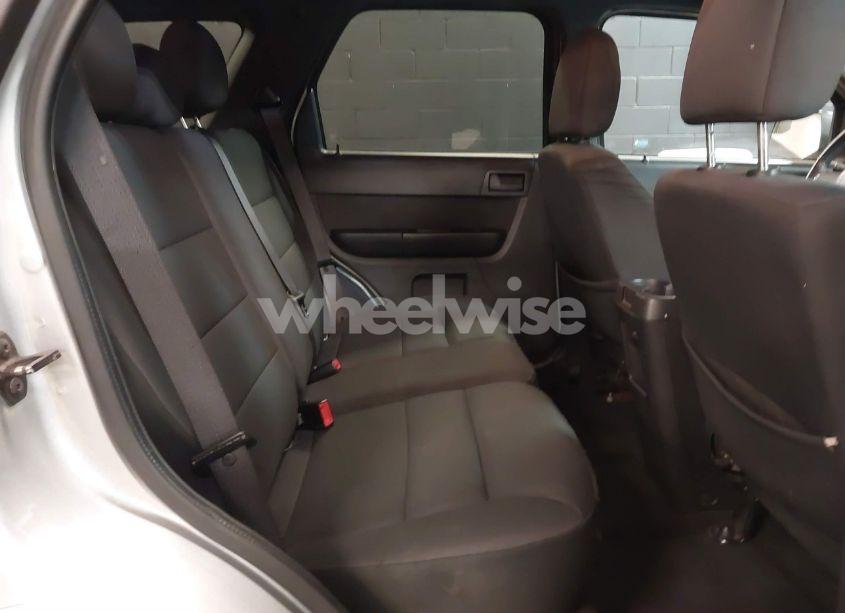 Photo 8 of 2010 Ford Escape XLT (VIN 1FMCU9D72AKD41544)