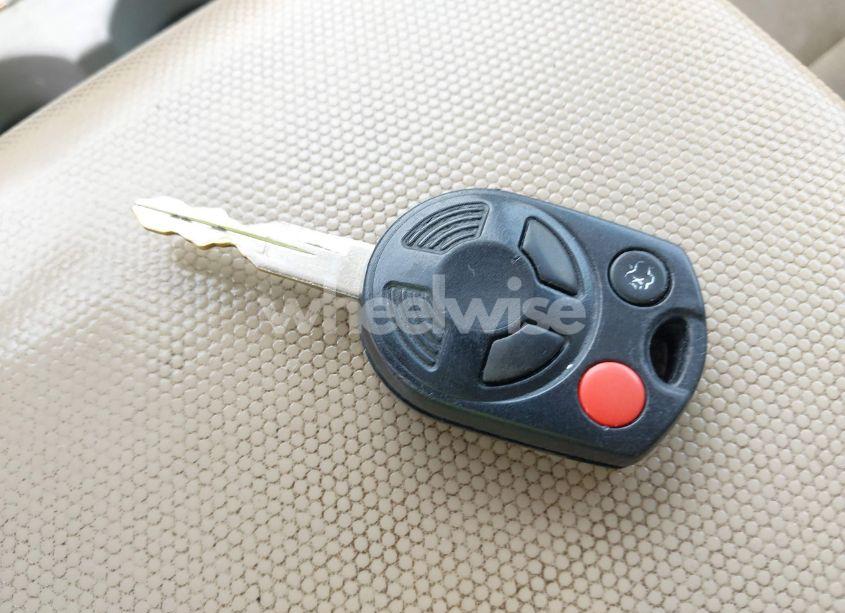 Photo 11 of 2011 Ford Escape XLT (VIN 1FMCU9D72BKA46994)