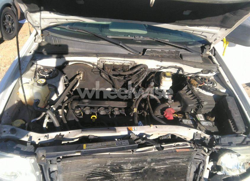 Photo 10 of 2012 Ford Escape XLT (VIN 1FMCU9D72CKC29877)