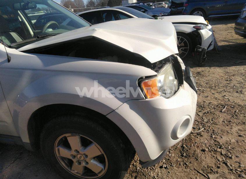 Photo 13 of 2012 Ford Escape XLT (VIN 1FMCU9D72CKC29877)