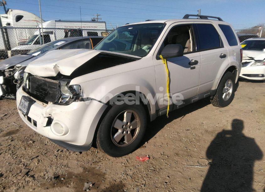 Photo 2 of 2012 Ford Escape XLT (VIN 1FMCU9D72CKC29877)