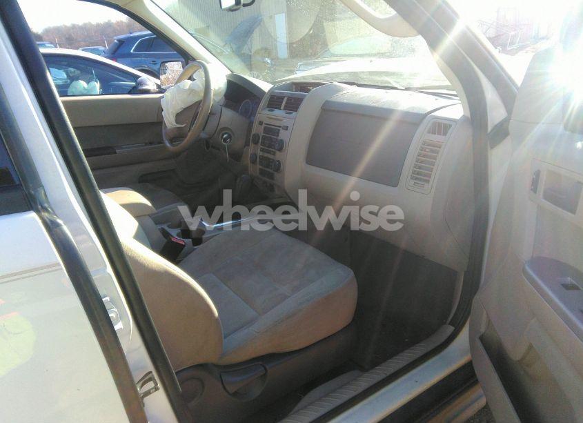 Photo 5 of 2012 Ford Escape XLT (VIN 1FMCU9D72CKC29877)