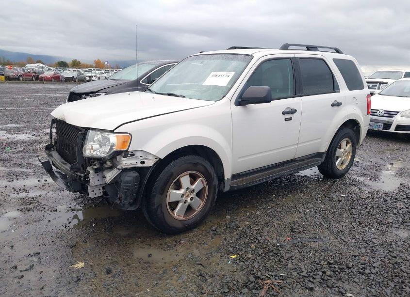 Photo 2 of 2012 Ford Escape XLT (VIN 1FMCU9D72CKC84216)