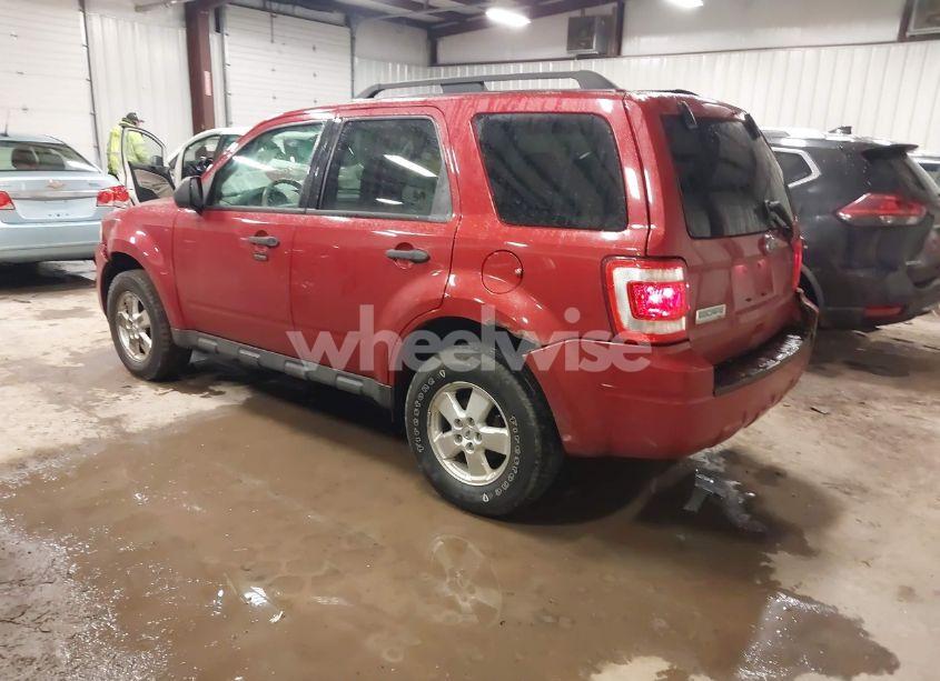 Photo 3 of 2010 Ford Escape XLT (VIN 1FMCU9D73AKC73951)