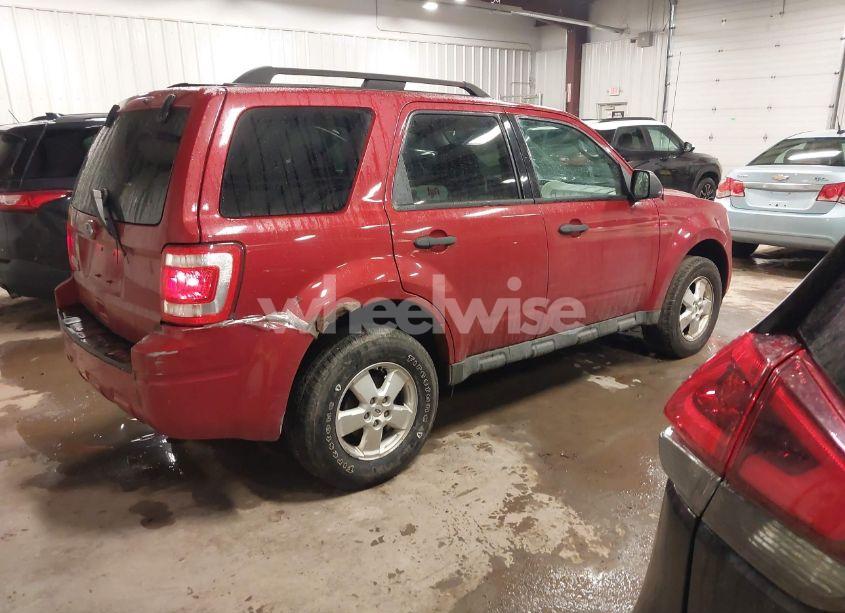 Photo 4 of 2010 Ford Escape XLT (VIN 1FMCU9D73AKC73951)