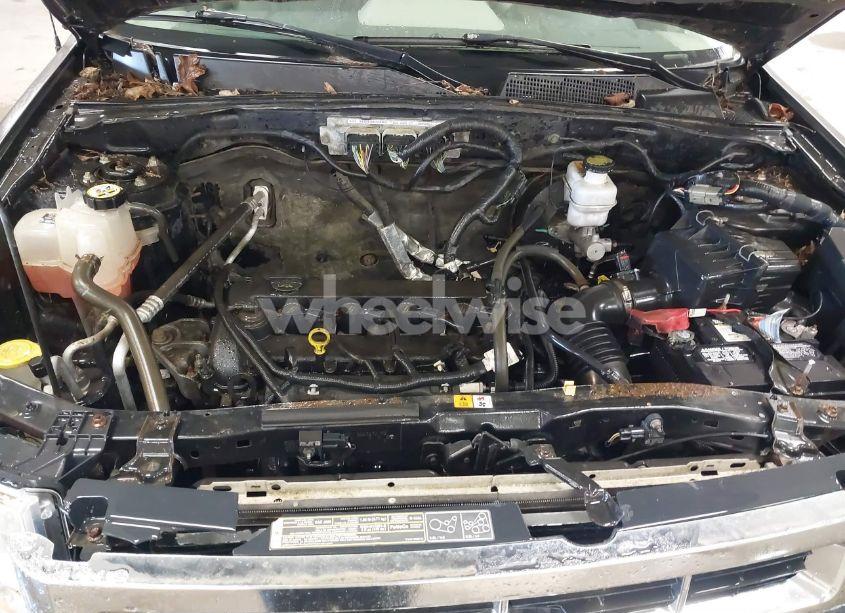 Photo 10 of 2011 Ford Escape XLT (VIN 1FMCU9D73BKB81871)