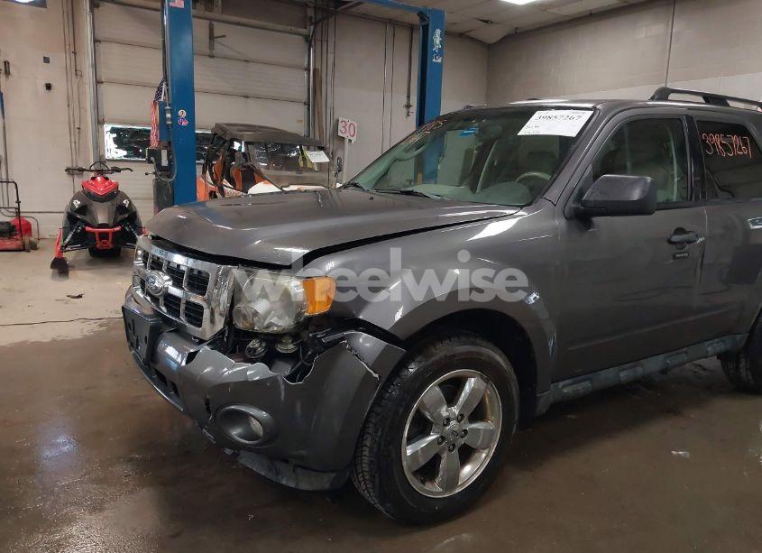 Photo 6 of 2011 Ford Escape XLT (VIN 1FMCU9D73BKB81871)