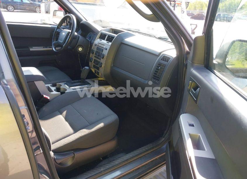 Photo 5 of 2012 Ford Escape XLT (VIN 1FMCU9D73CKA19398)