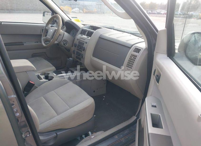 Photo 5 of 2012 Ford Escape XLT (VIN 1FMCU9D73CKB47074)