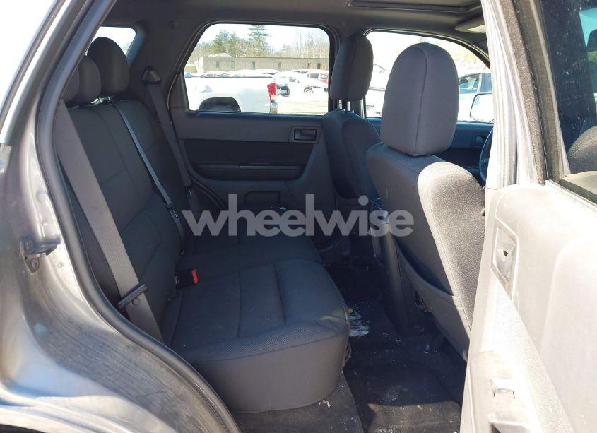 Photo 8 of 2010 Ford Escape XLT (VIN 1FMCU9D74AKA52326)