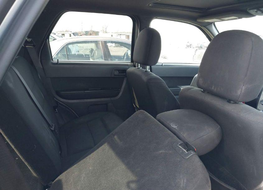 Photo 8 of 2010 Ford Escape XLT (VIN 1FMCU9D74AKA88307)