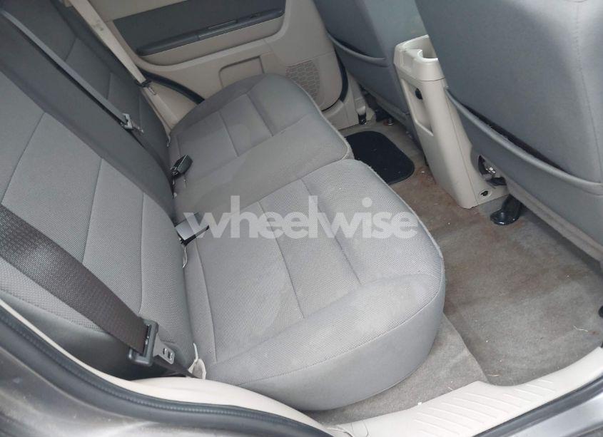 Photo 8 of 2010 Ford Escape XLT (VIN 1FMCU9D74AKB00651)