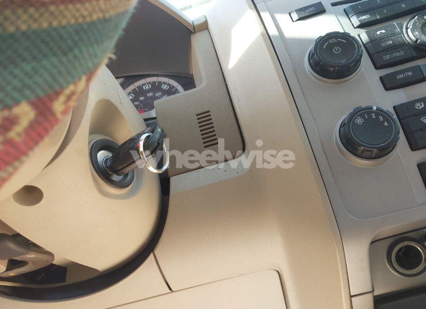 Photo 11 of 2010 Ford Escape XLT (VIN 1FMCU9D74AKB96426)