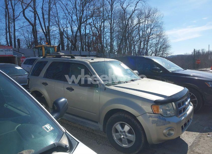 Photo 14 of 2010 Ford Escape XLT (VIN 1FMCU9D74AKB96426)