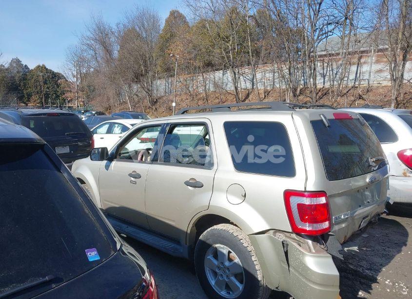 Photo 15 of 2010 Ford Escape XLT (VIN 1FMCU9D74AKB96426)