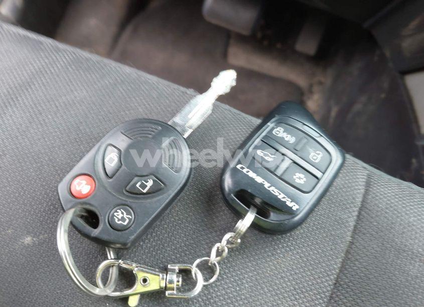 Photo 11 of 2010 Ford Escape XLT (VIN 1FMCU9D74AKC22961)