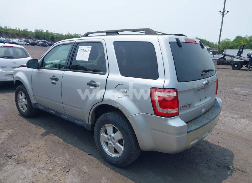 Photo 3 of 2011 Ford Escape XLT (VIN 1FMCU9D74BKA90754)