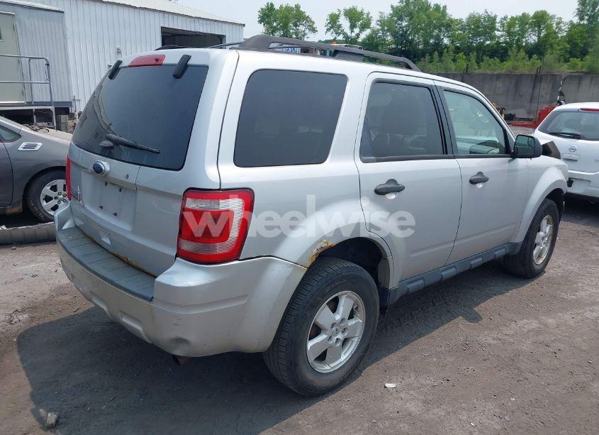 Photo 4 of 2011 Ford Escape XLT (VIN 1FMCU9D74BKA90754)