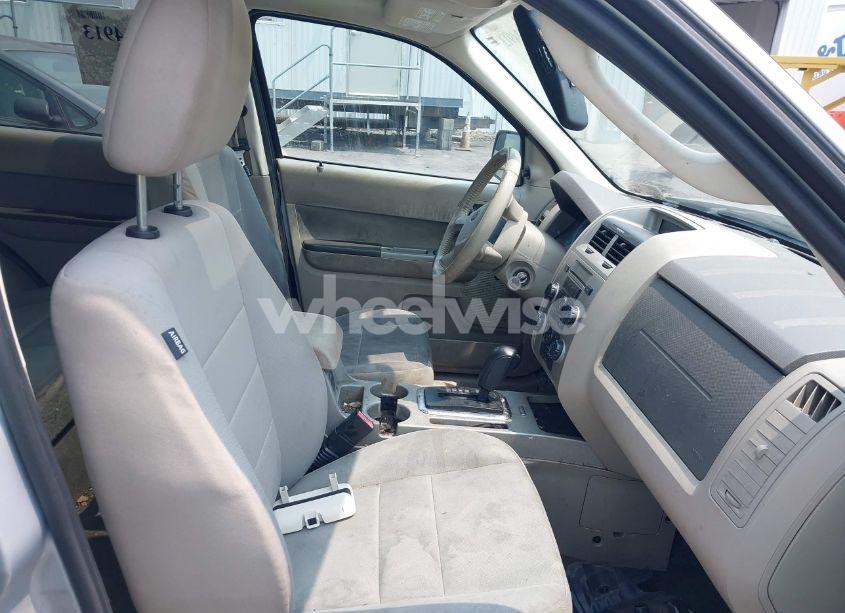 Photo 5 of 2011 Ford Escape XLT (VIN 1FMCU9D74BKA90754)