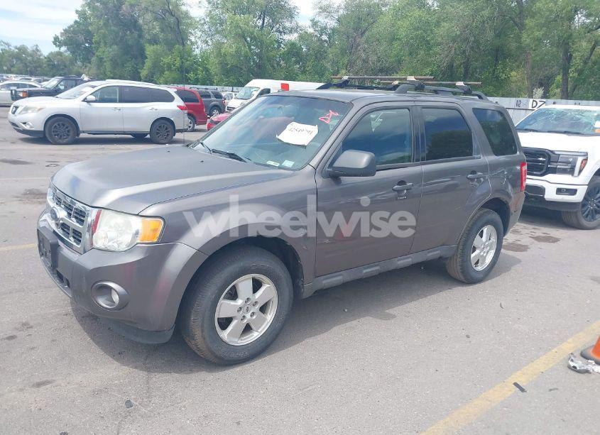 Photo 2 of 2011 Ford Escape XLT (VIN 1FMCU9D74BKB92555)