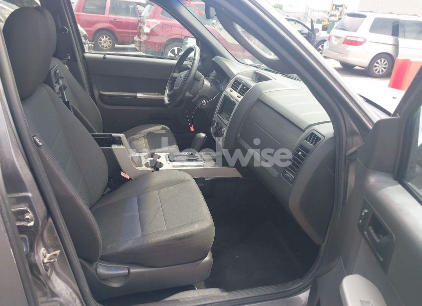 Photo 5 of 2011 Ford Escape XLT (VIN 1FMCU9D74BKB92555)