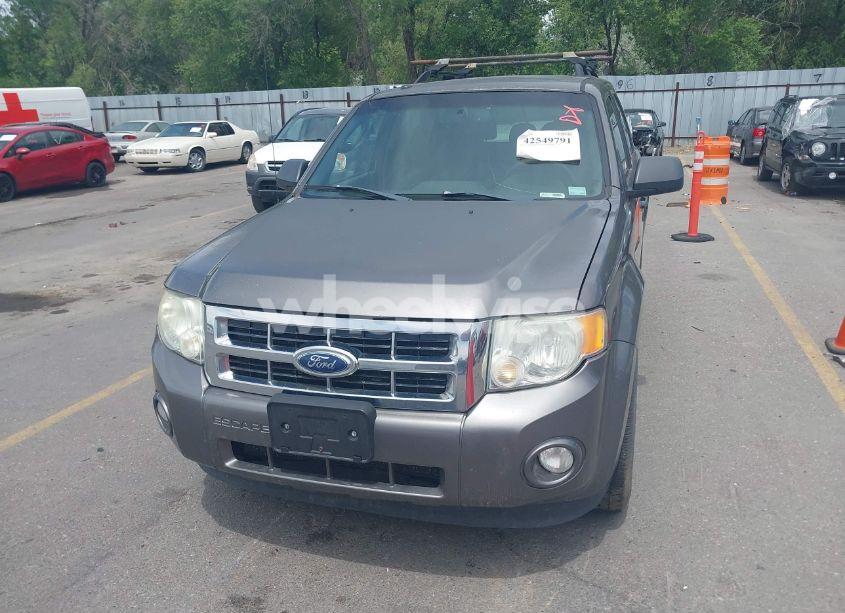 Photo 6 of 2011 Ford Escape XLT (VIN 1FMCU9D74BKB92555)