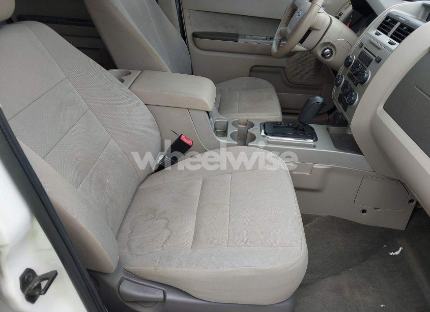 Photo 5 of 2011 Ford Escape XLT (VIN 1FMCU9D74BKC11251)