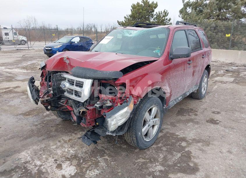 Photo 2 of 2012 Ford Escape XLT (VIN 1FMCU9D74CKB27979)