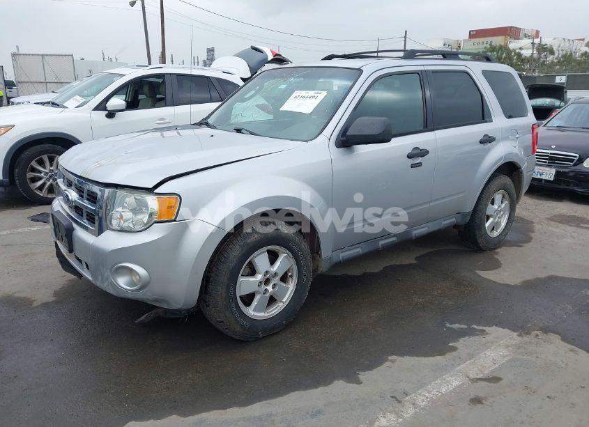 Photo 2 of 2012 Ford Escape XLT (VIN 1FMCU9D74CKB79211)