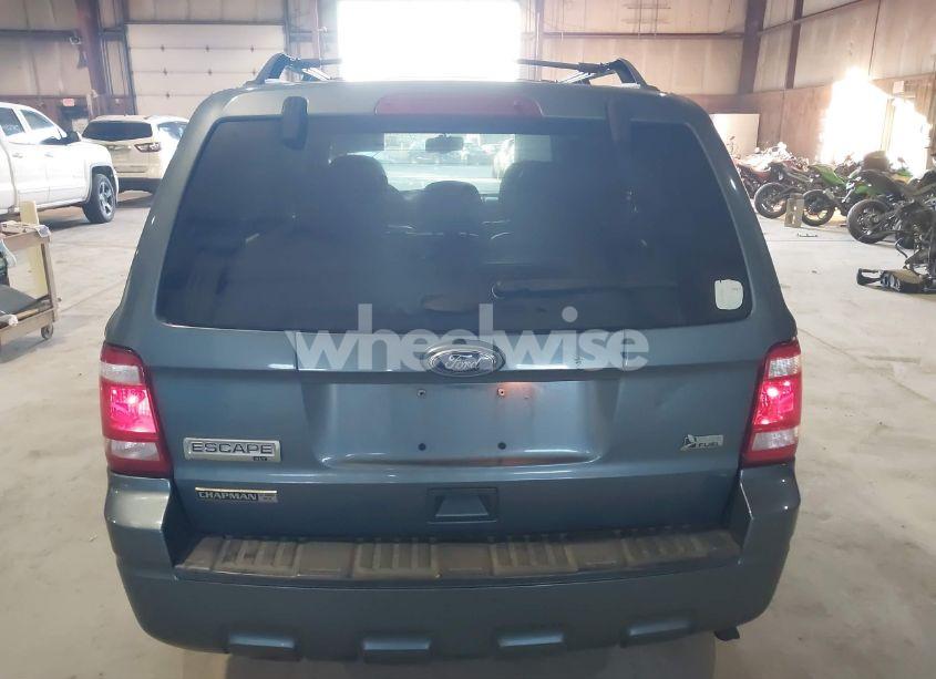 Photo 16 of 2010 Ford Escape XLT (VIN 1FMCU9D75AKB77500)