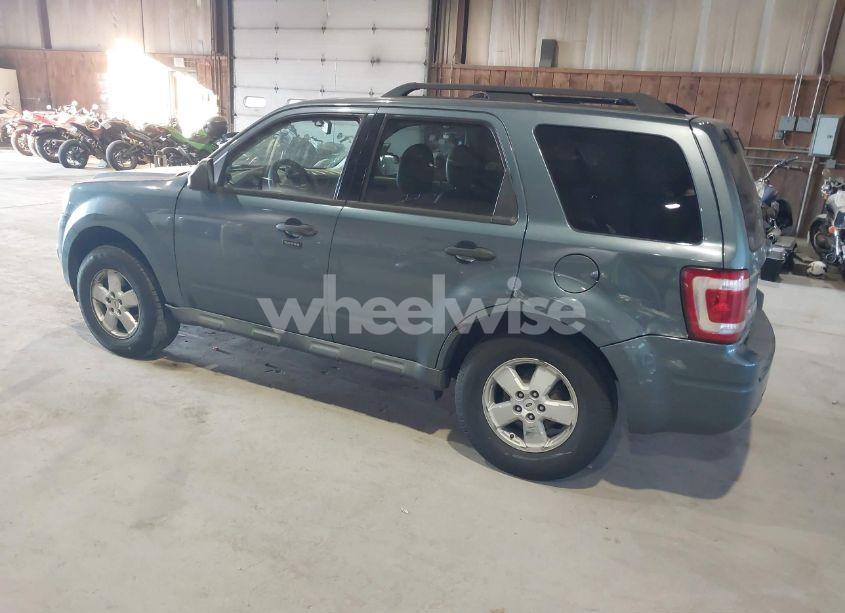 Photo 3 of 2010 Ford Escape XLT (VIN 1FMCU9D75AKB77500)