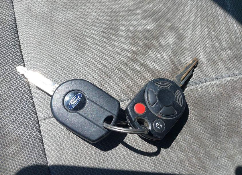 Photo 11 of 2010 Ford Escape XLT (VIN 1FMCU9D75AKB94992)