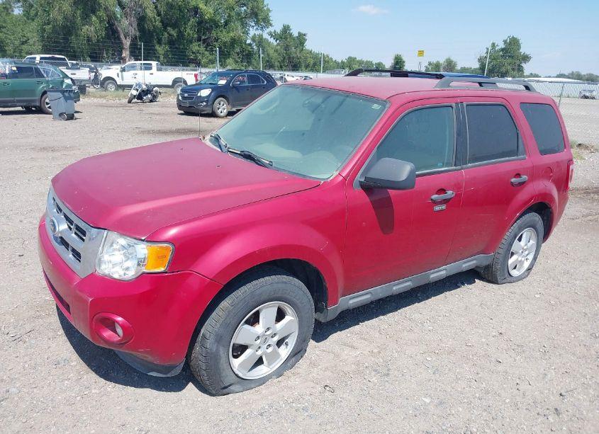 Photo 2 of 2010 Ford Escape XLT (VIN 1FMCU9D75AKB94992)