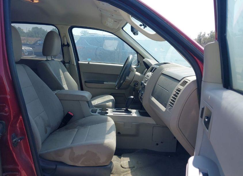 Photo 5 of 2010 Ford Escape XLT (VIN 1FMCU9D75AKB94992)
